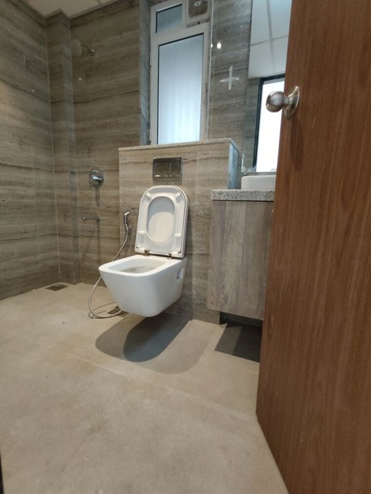 Bathroom, runwal-nirvana 3 Bedroom 1350 Sq.Ft. Apartment In Parel Mumbai 10618140