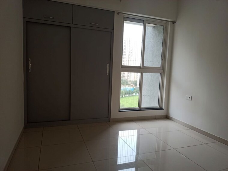 Bedroom, godrej-emerald 3 Bedroom 980 Sq.Ft. Apartment In Ghodbunder Road Thane 10618141