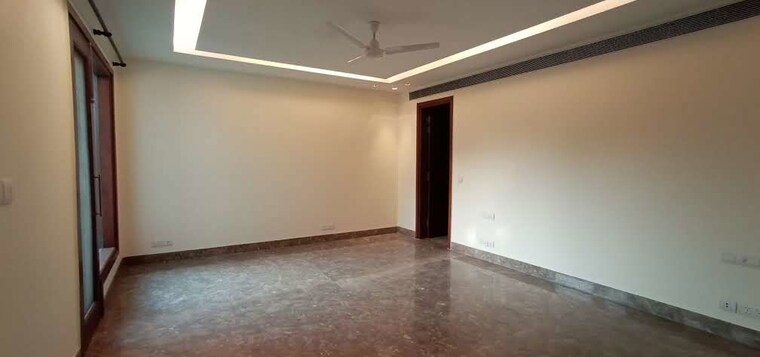 Room, vasant vihar 4 Bedroom 3500 Sq.Ft. Builder Floor In Vasant Vihar Delhi 10618152