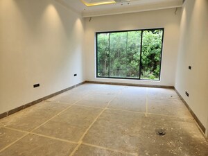 Room in 6 BHK Independent House at Dera Village – for Sale