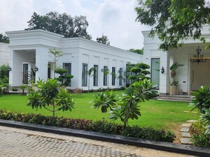 6 BHK Independent House – Exterior View View at Dera Village - for Sale