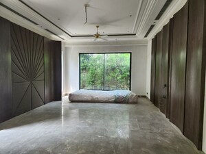 Room in 6 BHK Independent House at Dera Village – for Sale
