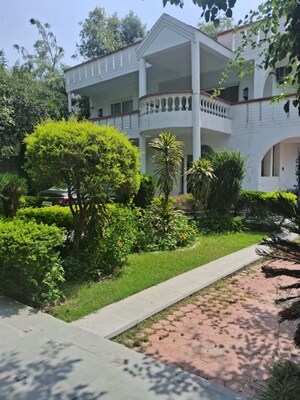 4 BHK Villa For Rent in Sainik Farm