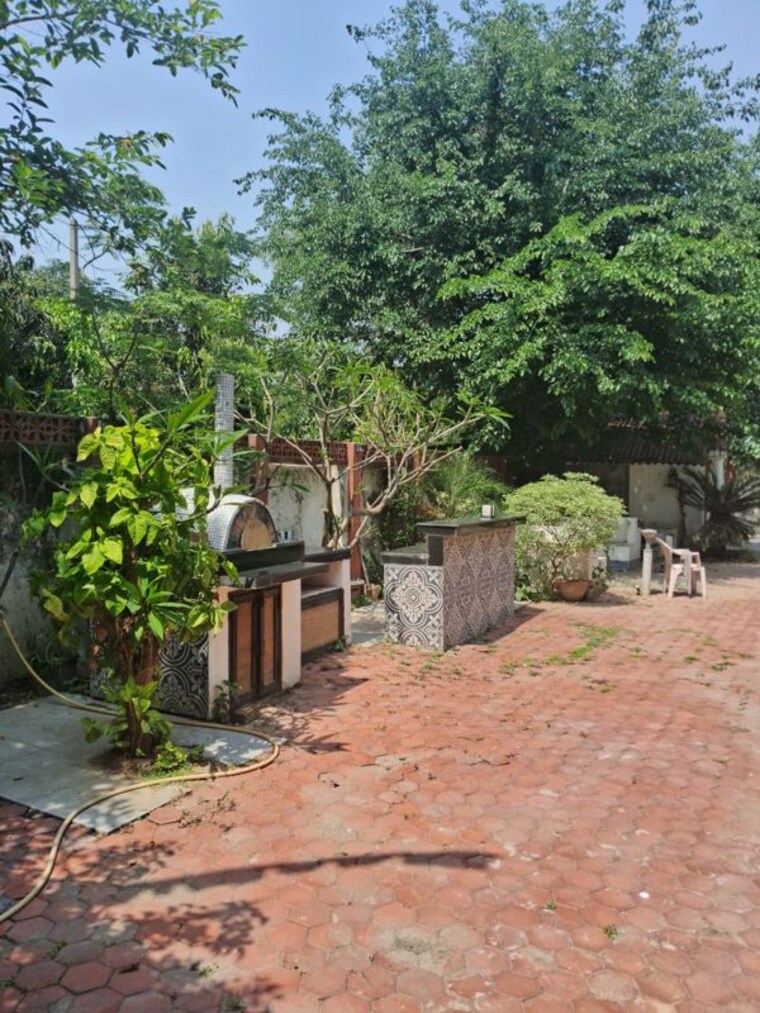 Exterior View, sainik farm 4 Bedroom 4500 Sq.Ft. Villa In Sainik Farm Delhi 10618153