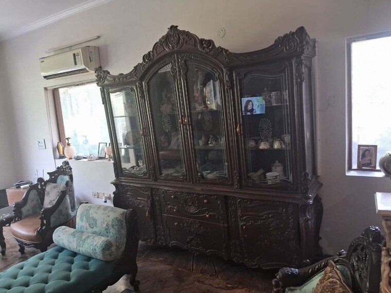 Living Room, sainik farm 4 Bedroom 4500 Sq.Ft. Villa In Sainik Farm Delhi 10618153
