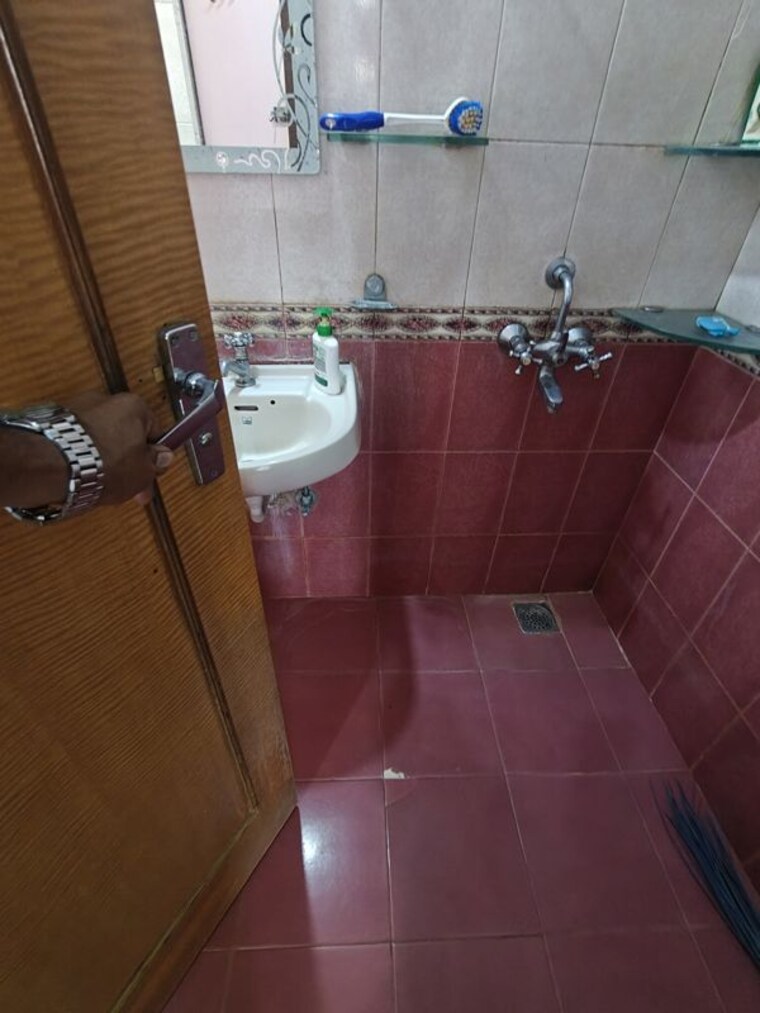 Bathroom, spring-leaf-6-chs 2 Bedroom 750 Sq.Ft. Apartment In Kandivali East Mumbai 10618161