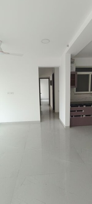 Room in 3 BHK Apartment at Pashankar Yin Yang, Kharadi – for Rent