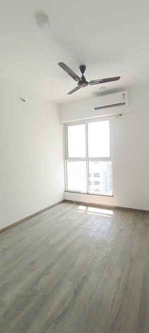 Room in 3 BHK Apartment at Pashankar Yin Yang, Kharadi – for Rent
