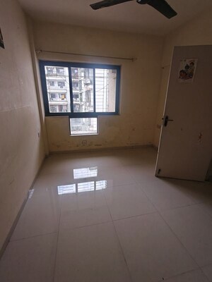 Room in 1 BHK Apartment at Nabard Nagar, Kandivali East – for Rent