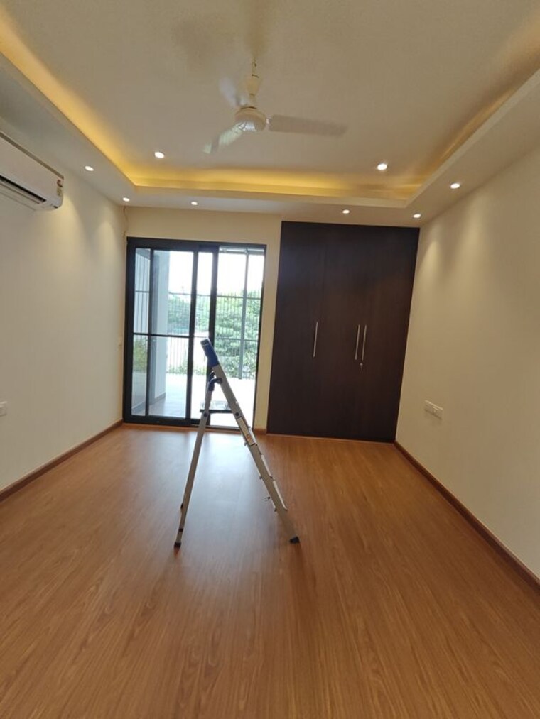 Room, sector 45 4 Bedroom 342 Sq.Yd. Builder Floor In Sector 45 Gurgaon 10618168
