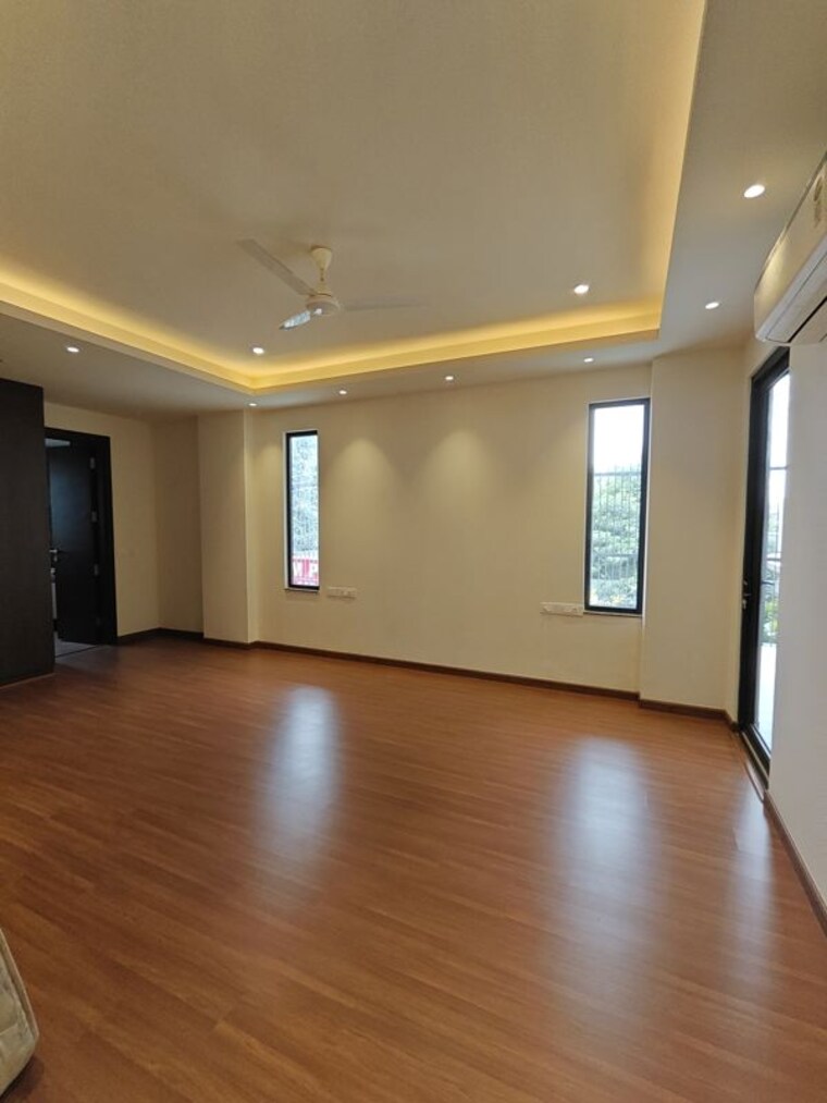 Room, sector 45 4 Bedroom 342 Sq.Yd. Builder Floor In Sector 45 Gurgaon 10618168