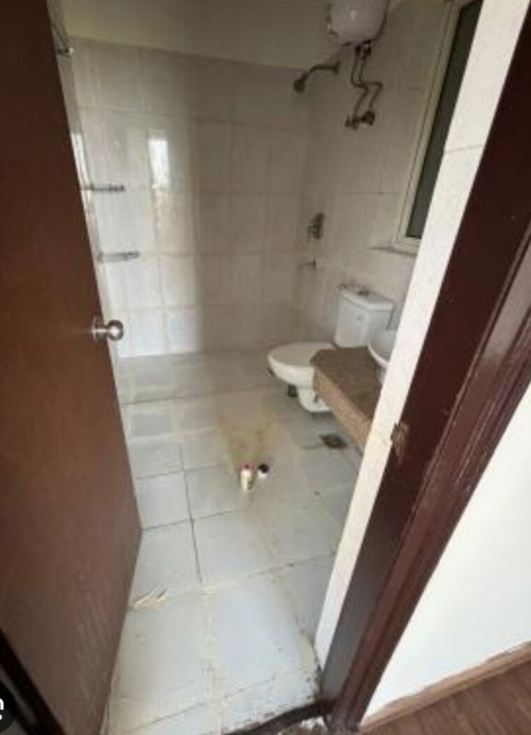 Bathroom, ansal-estella 3 Bedroom 1750 Sq.Ft. Apartment In Sector 103 Gurgaon 10618171
