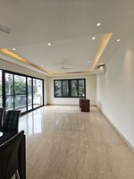 4 BHK + Servant Room 342 Sq.Yd. Builder Floor in Uday Arden 45
