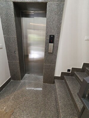 Bathroom in 4 BHK Builder Floor at Uday Arden 45, Sector 45 – for Rent
