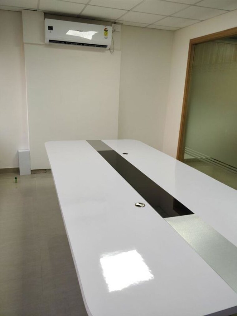 Room, vascon-garnets-bay Commercial Office Space 1280 Sq.Ft. In Viman Nagar Pune 10618182