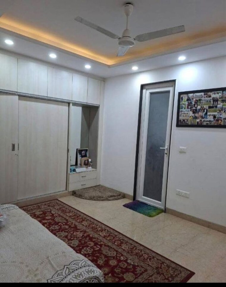 Bedroom, shivalik colony 3 Bedroom 1800 Sq.Ft. Builder Floor In Shivalik Colony Delhi 10618220
