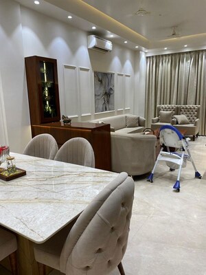 Team Area in 4 BHK Builder Floor at Greater Kailash ii – for Rent