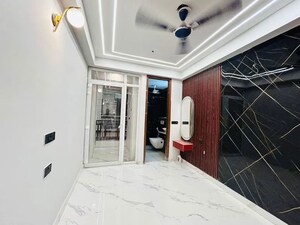 1 BHK Builder Floor For Rent in Saket