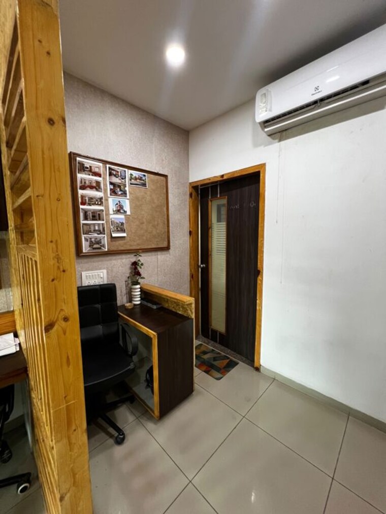 Living Room, tandalja Commercial Office Space 280 Sq.Ft. In Tandalja Vadodara 10618357