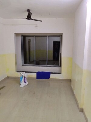 Room in 1 BHK Apartment at Valmiki CHS, Dahisar West – for Rent