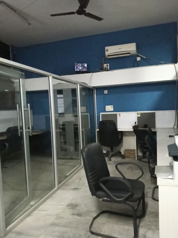 Team Area, defence colony Commercial Office Space 1000 Sq.Ft. In Defence Colony Delhi 10618379