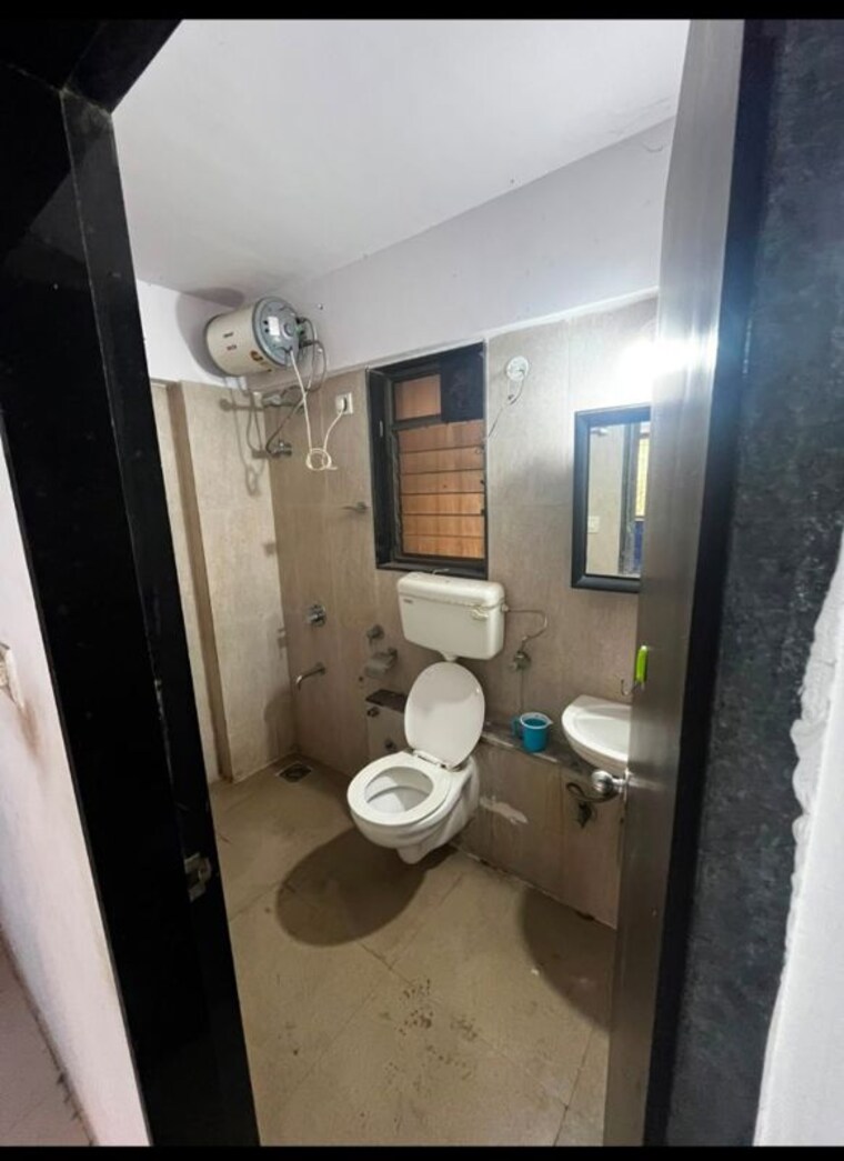 Bathroom, runwal-garden-city 2.5 Bedroom 816 Sq.Ft. Apartment In Balkum Pada Thane 10618376