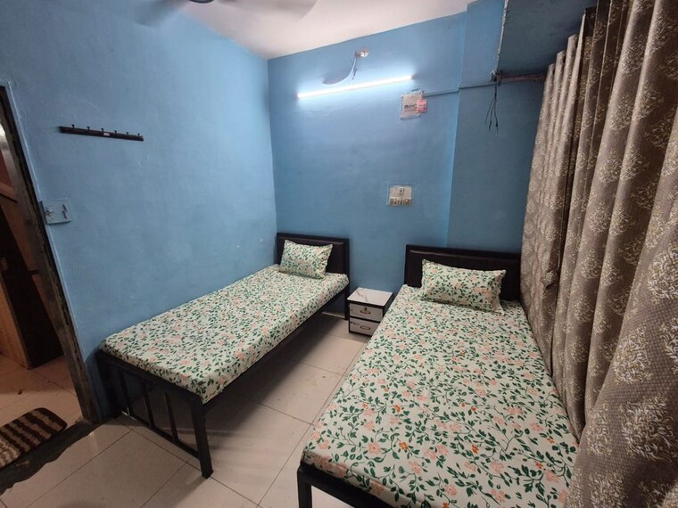 Bedroom, nahur Pg For Boys & Girls In Nahur 10618396