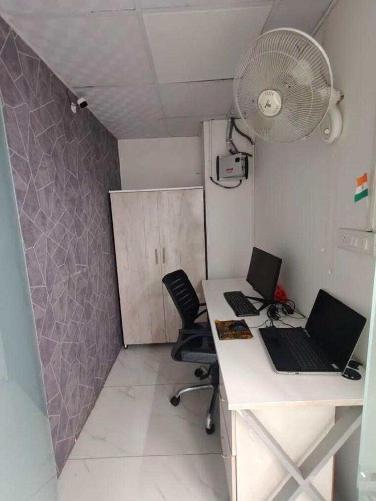 Team Area, sector 62 Commercial Office Space 800 Sq.Ft. In Sector 62 Noida 10614451