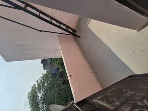Balcony in 2.5 BHK Apartment at Mayur Vihar – for Rent