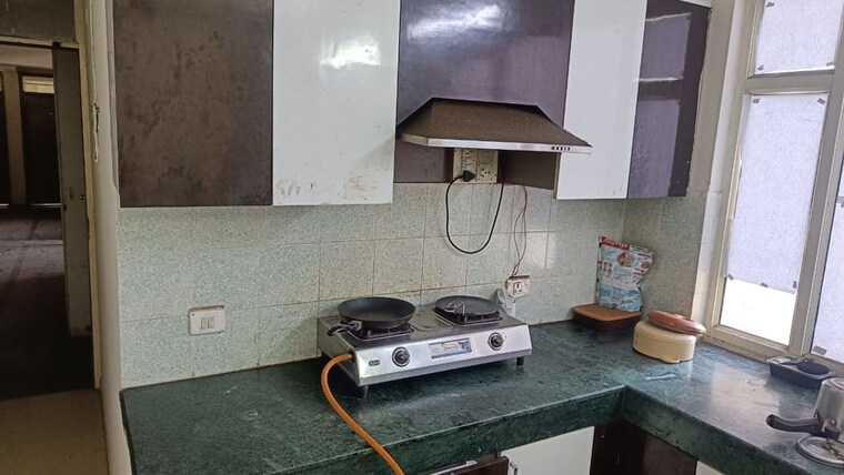 Kitchen, rof-aalayas  650 Sq.Ft. Apartment In Sector 102 Gurgaon 10618443