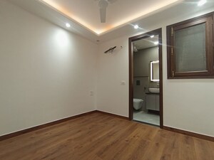 Room in 3 BHK Apartment at East Of Kailash – for Sale