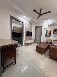 2 BHK Builder Floor For Rent in Saket