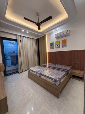 Bedroom in 2 BHK Builder Floor at Saket – for Rent