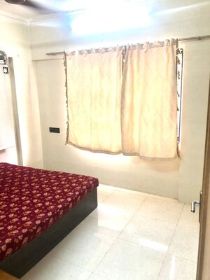 Bedroom in 2 BHK Apartment at Mahim West – for Rent