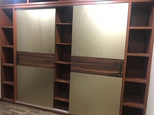 Room in 4 BHK Apartment at Sector 70 – for Sale