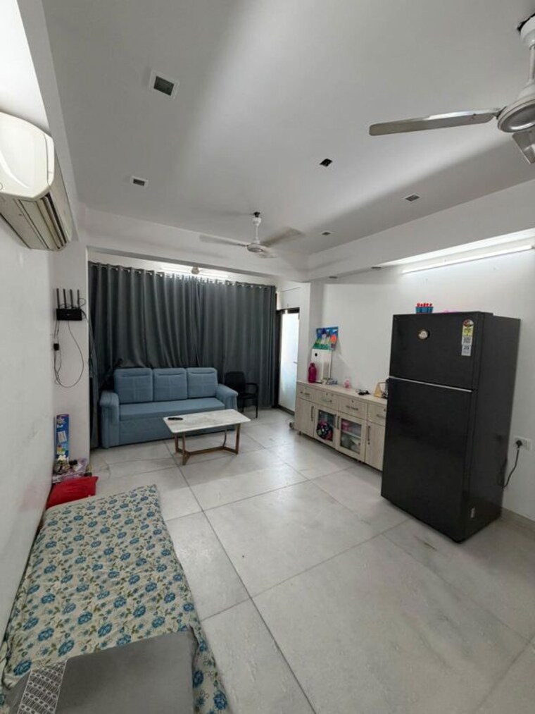 Team Area, mahim west 2 Bedroom 750 Sq.Ft. Apartment In Mahim West Mumbai 10618473