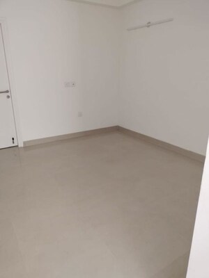 Room in 2 BHK Apartment at Hero Homes Gurgaon, Sector 104 – for Sale