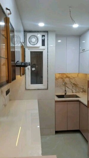 Kitchen in 2 BHK Builder Floor at Malviya Nagar – for Rent
