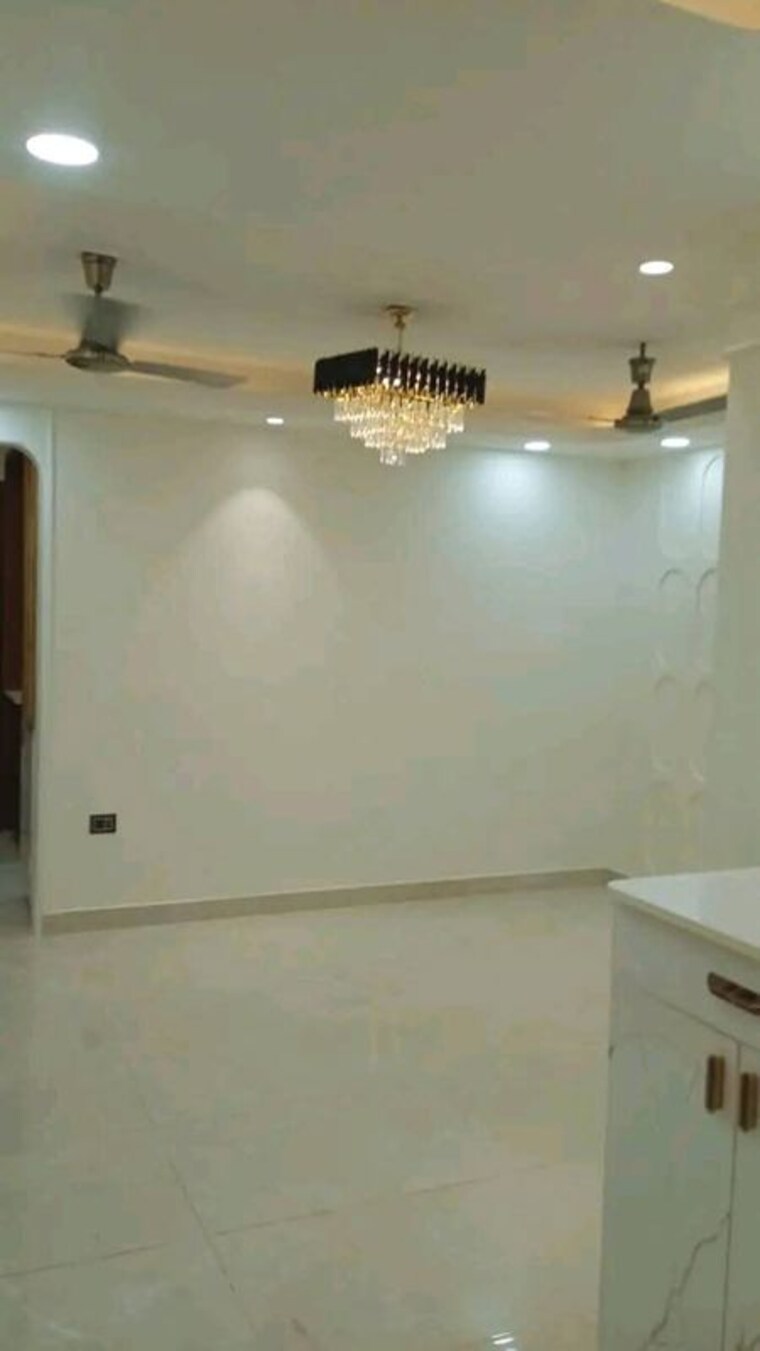 Room, malviya nagar 2 Bedroom 100 Sq.Yd. Builder Floor In Malviya Nagar Delhi 10618491