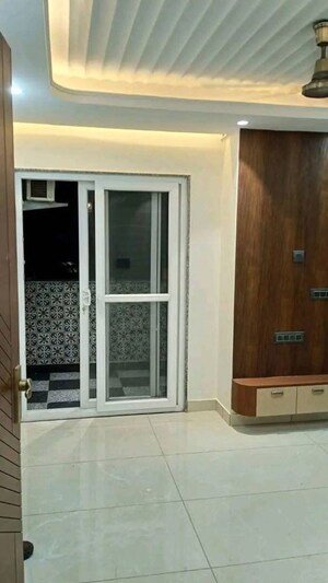 Room in 2 BHK Builder Floor at Malviya Nagar – for Rent