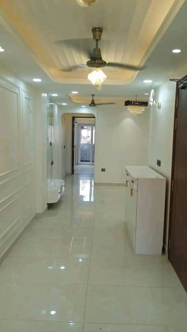 Room, malviya nagar 2 Bedroom 100 Sq.Yd. Builder Floor In Malviya Nagar Delhi 10618491
