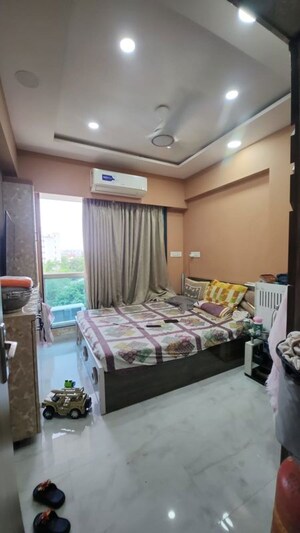 Bedroom in 2 BHK Apartment at Vakola – for Rent