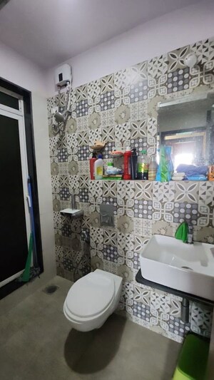 Living Room in 2 BHK Apartment at Vakola – for Rent