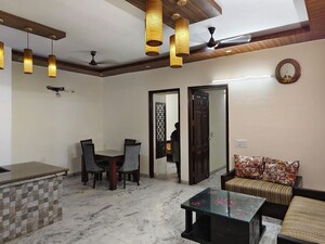 Living Room in 3 BHK Builder Floor at Vip Road – for Rent
