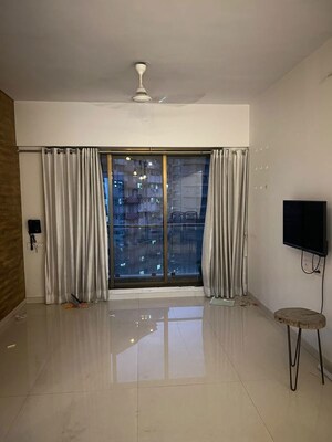 Living Room in 2 BHK Apartment at Vakola – for Rent