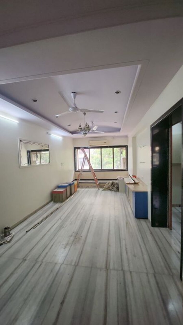 Balcony, vakola 2 Bedroom 750 Sq.Ft. Apartment In Vakola Mumbai 10618525