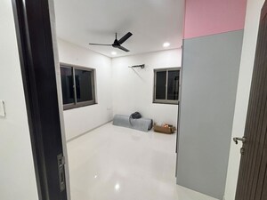 Room in 2.5 BHK Apartment at Frontline Seven, Kokapet – for Rent