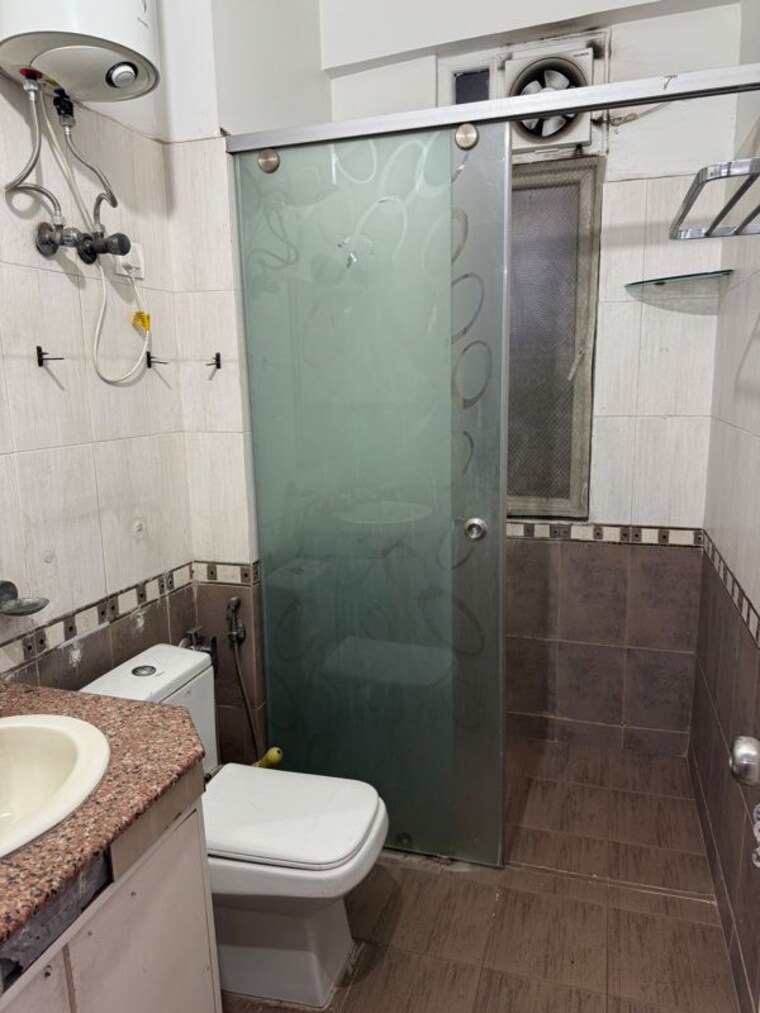 Bathroom, jaipuria-sunrise-plaza 2 Bedroom 1198 Sq.Ft. Apartment In Ahinsa Khand 1 Ghaziabad 10618535