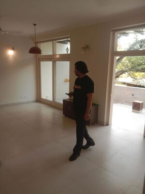 3 BHK Builder Floor For Rent in Pamposh Enclave