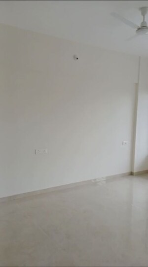 Room in 3 BHK Apartment at Aundh – for Sale